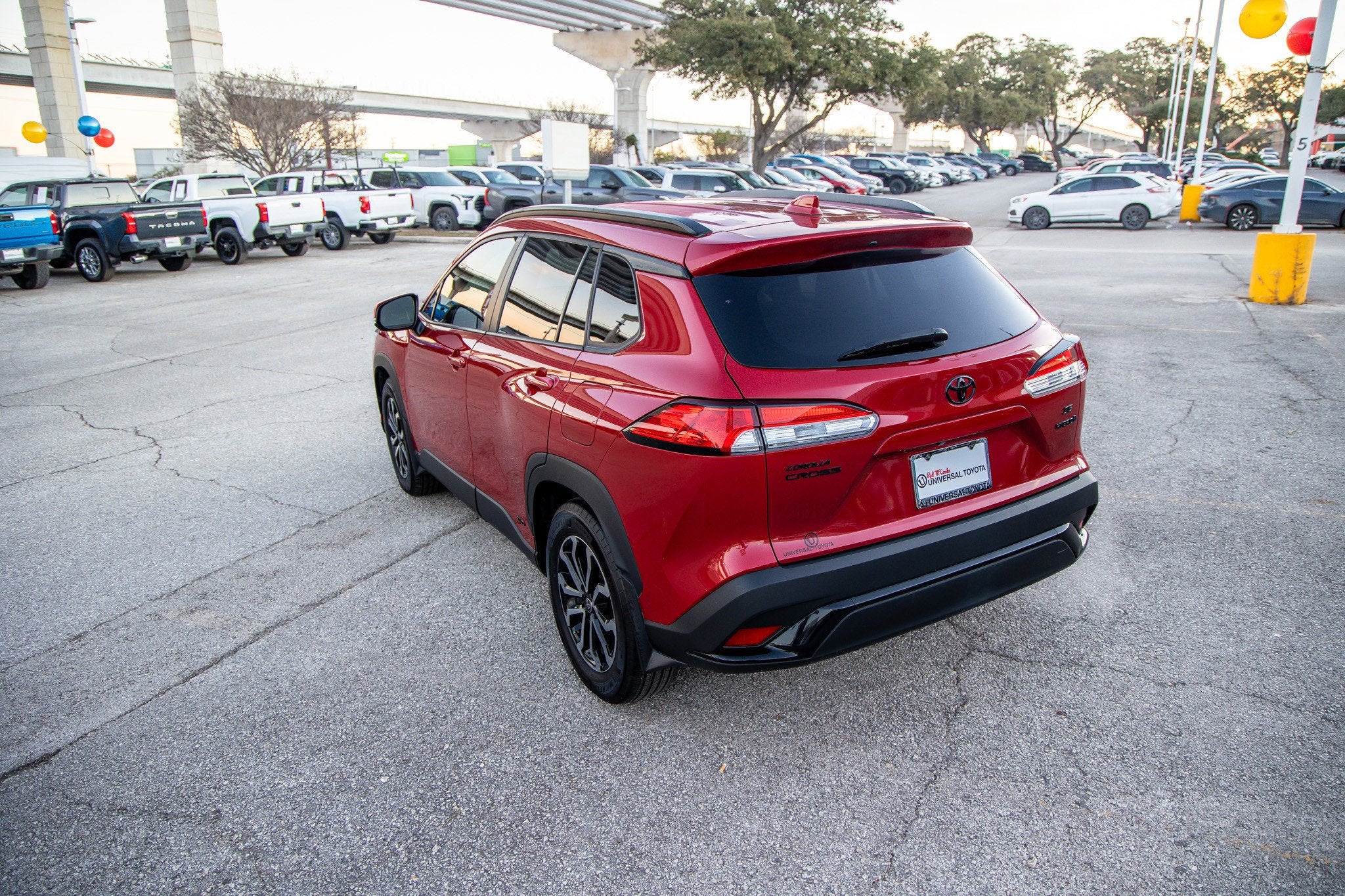 2024 Toyota COROLLA CROSS HV Hybrid SE