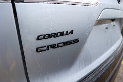 2024 Toyota Corolla Cross Hybrid SE