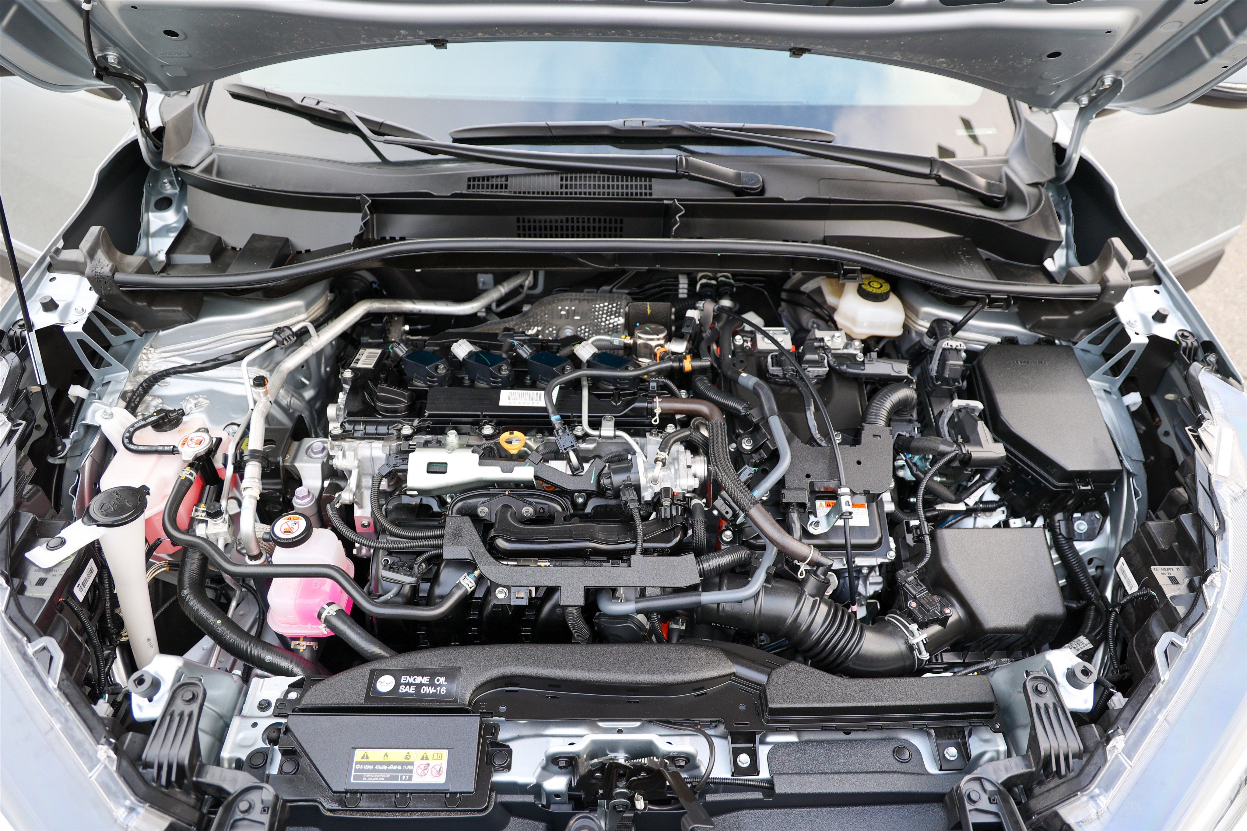 2024 Toyota COROLLA CROSS HV Hybrid SE