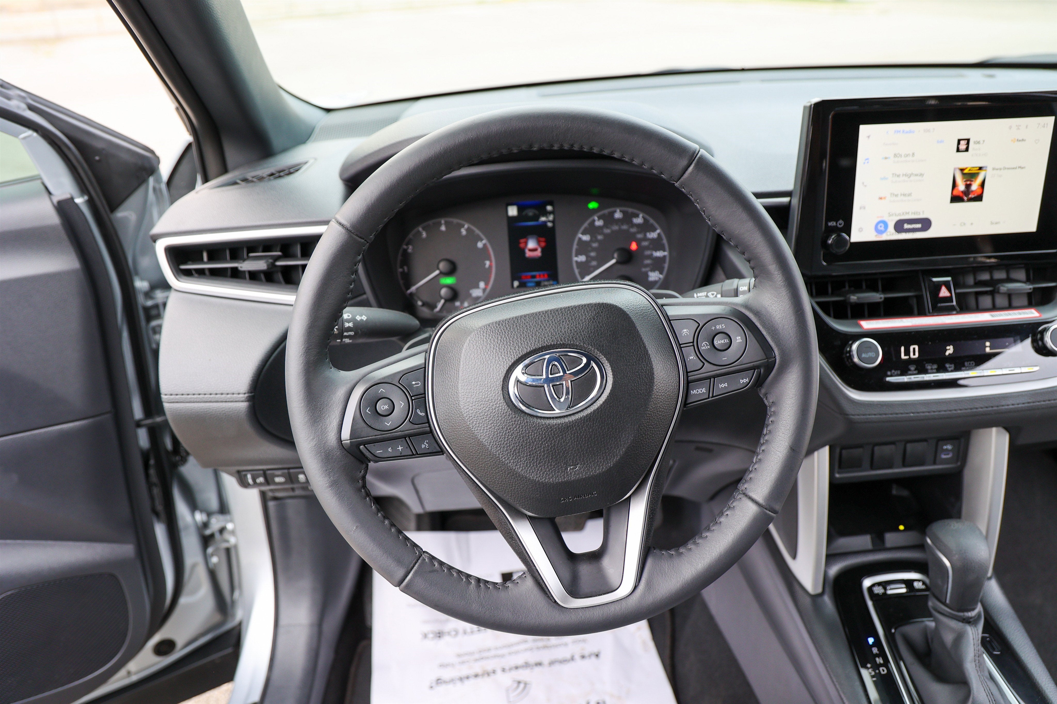 2024 Toyota COROLLA CROSS HV Hybrid SE