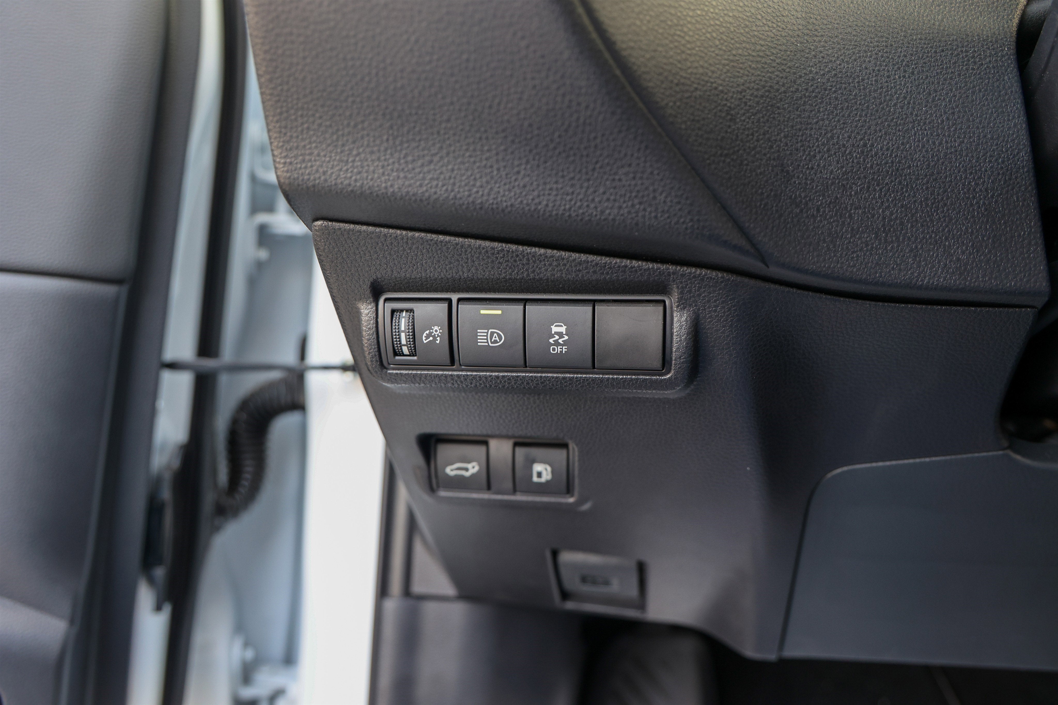 2026 Toyota COROLLA CROSS HV Hybrid XSE