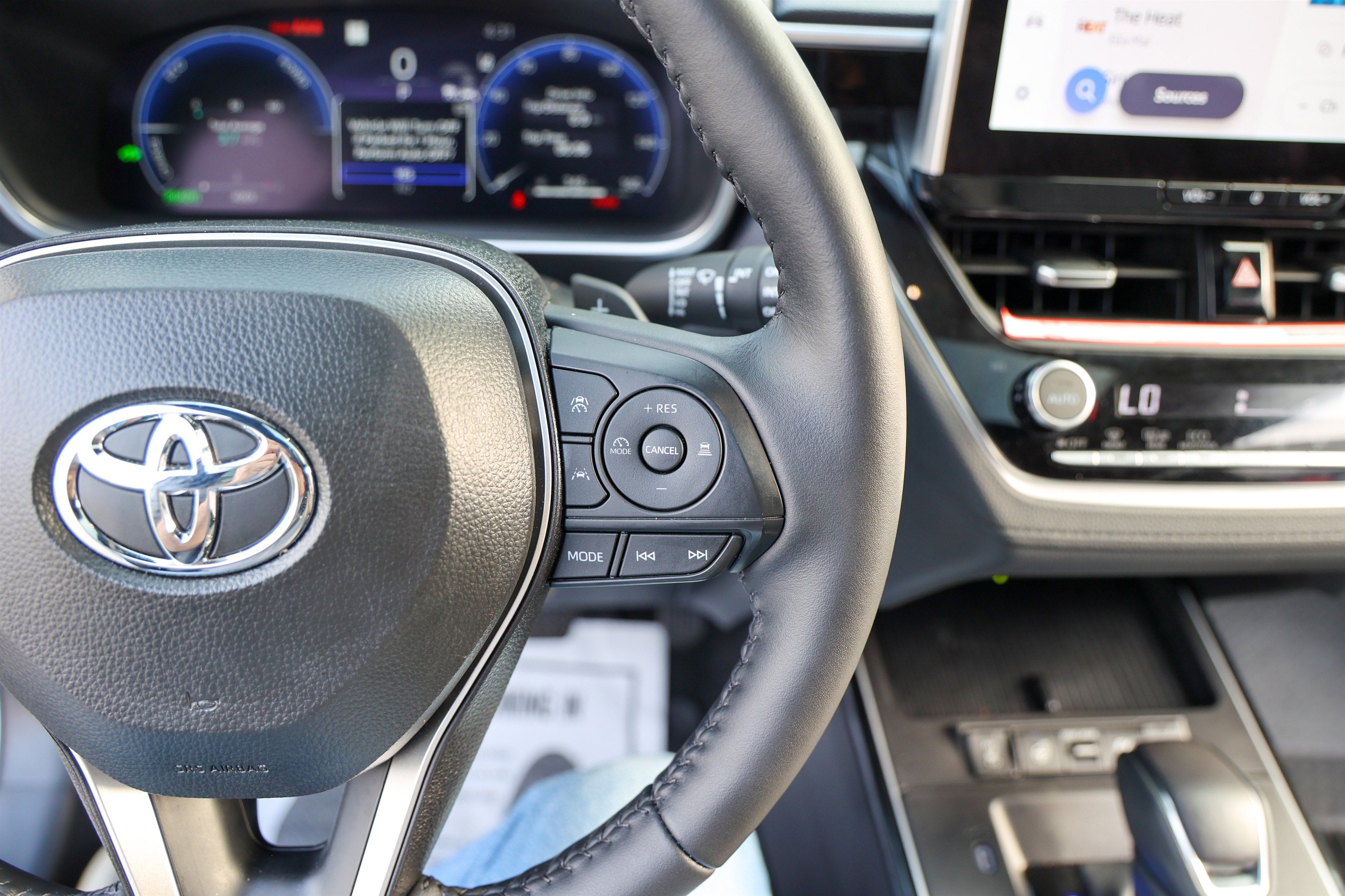 2026 Toyota COROLLA CROSS HV Hybrid XSE