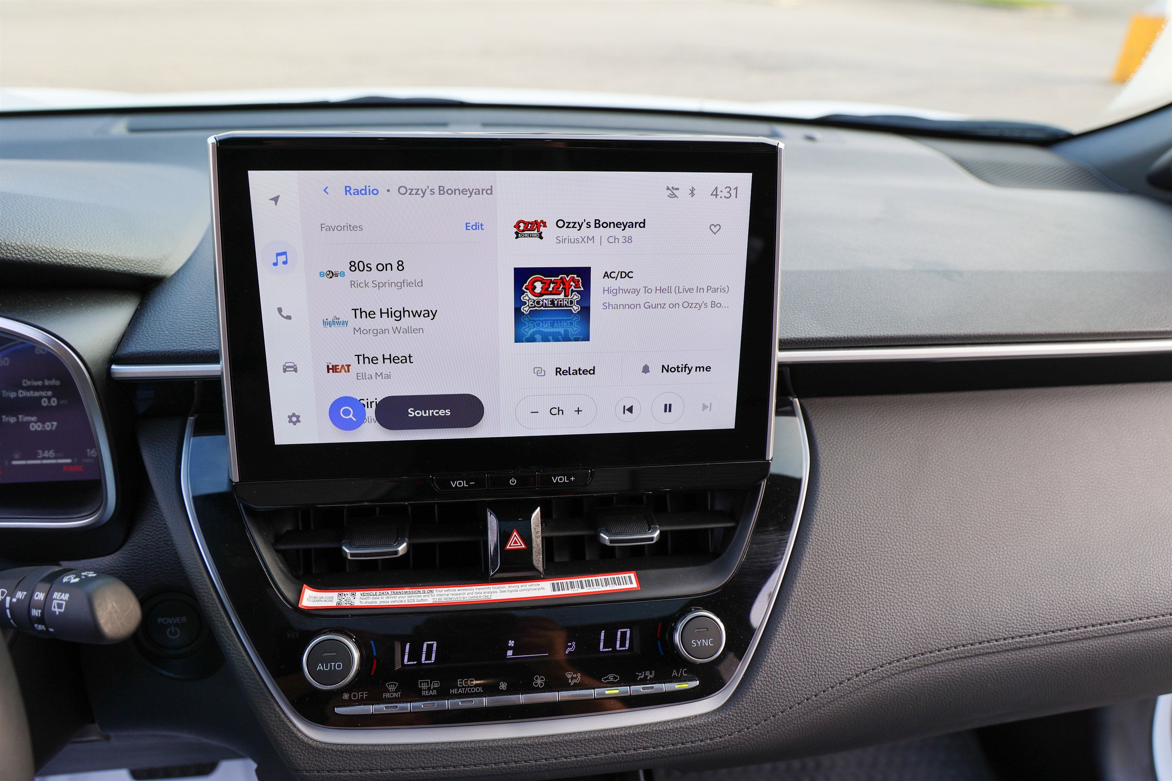 2026 Toyota COROLLA CROSS HV Hybrid XSE