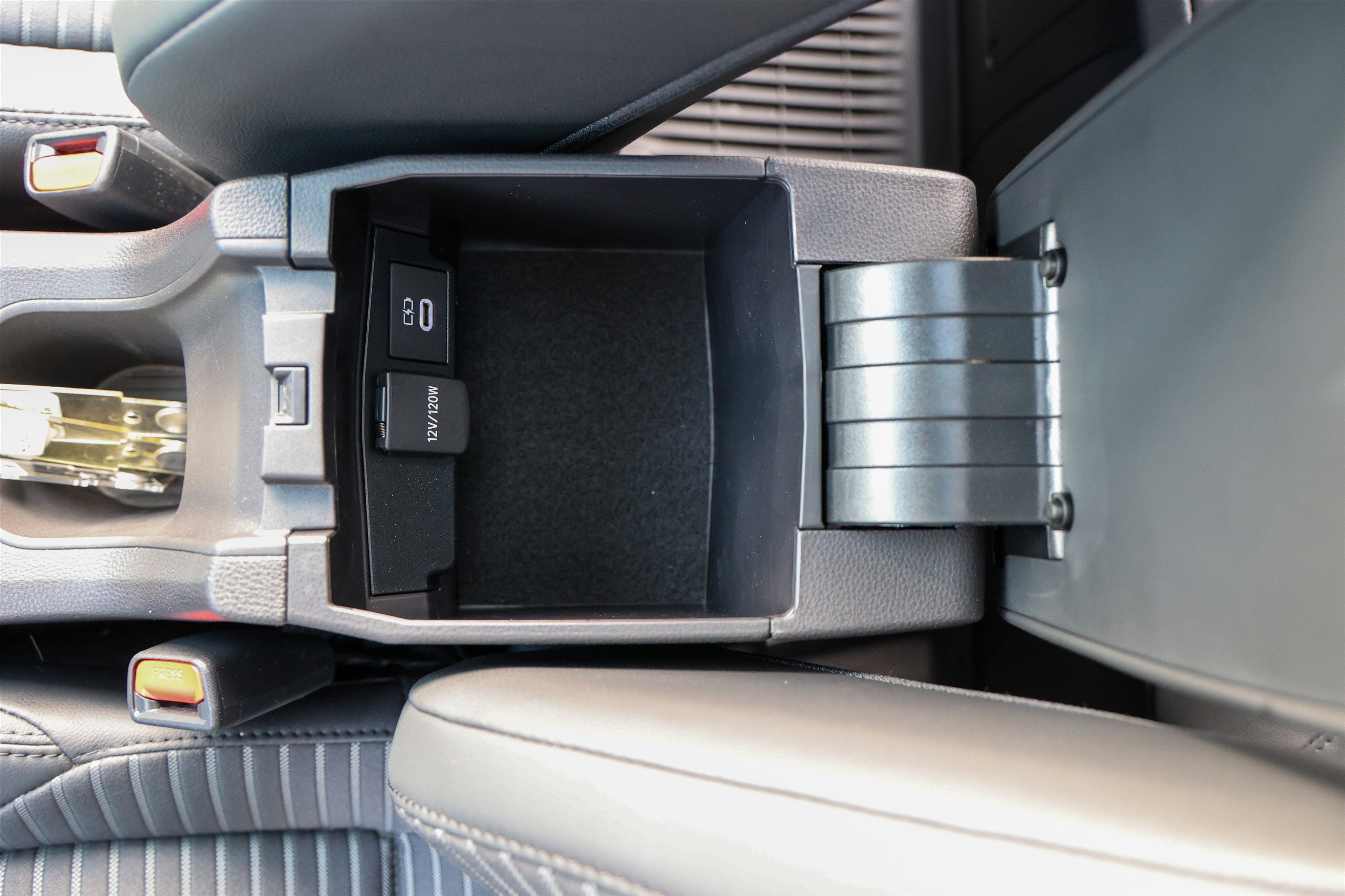 2026 Toyota COROLLA CROSS HV Hybrid XSE