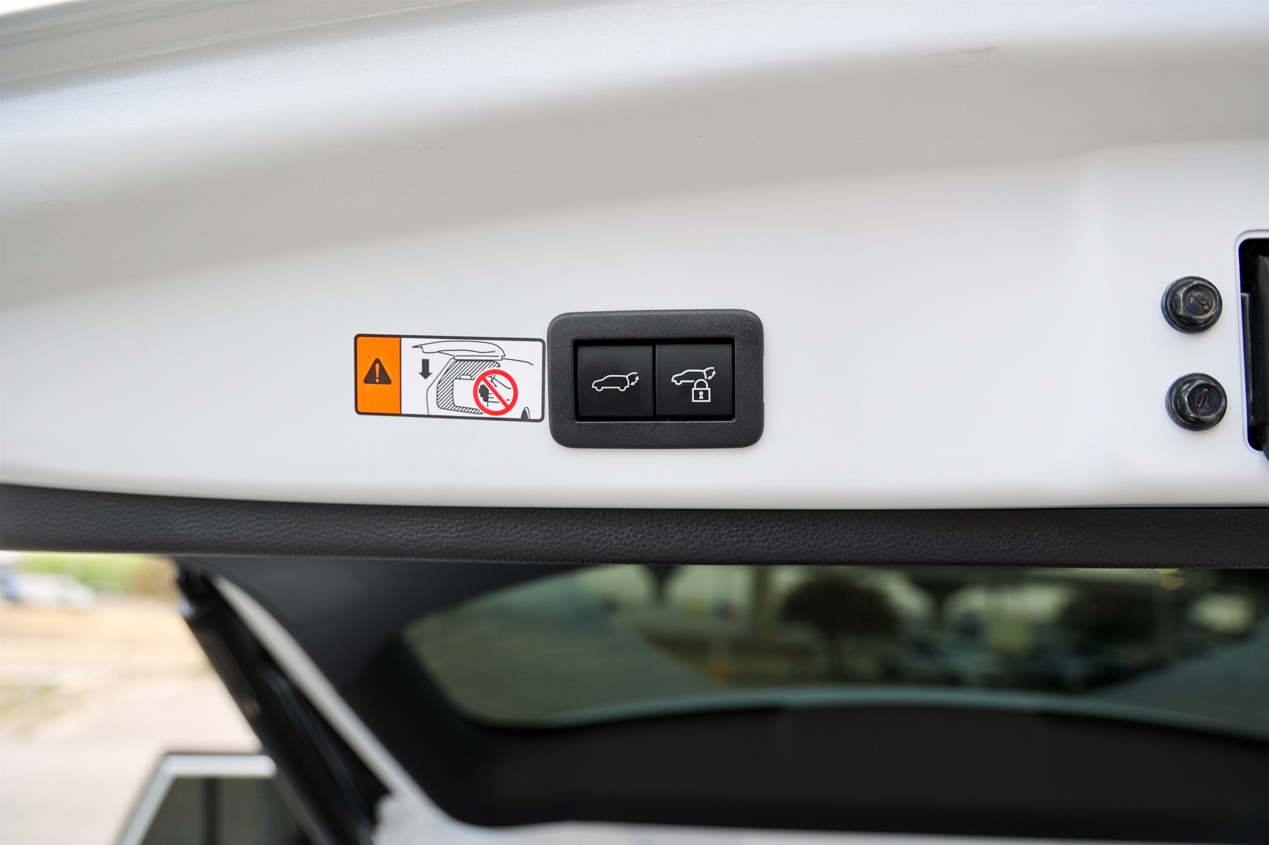 2026 Toyota COROLLA CROSS HV Hybrid XSE