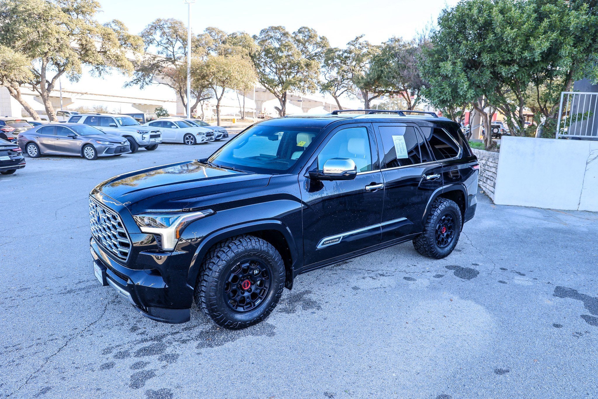2023 Toyota SEQUOIA 4WD Capstone