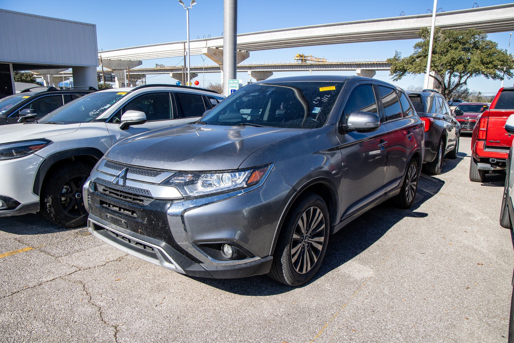 2020 Mitsubishi Outlander SE