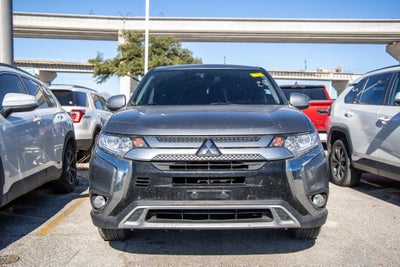 2020 Mitsubishi Outlander SE