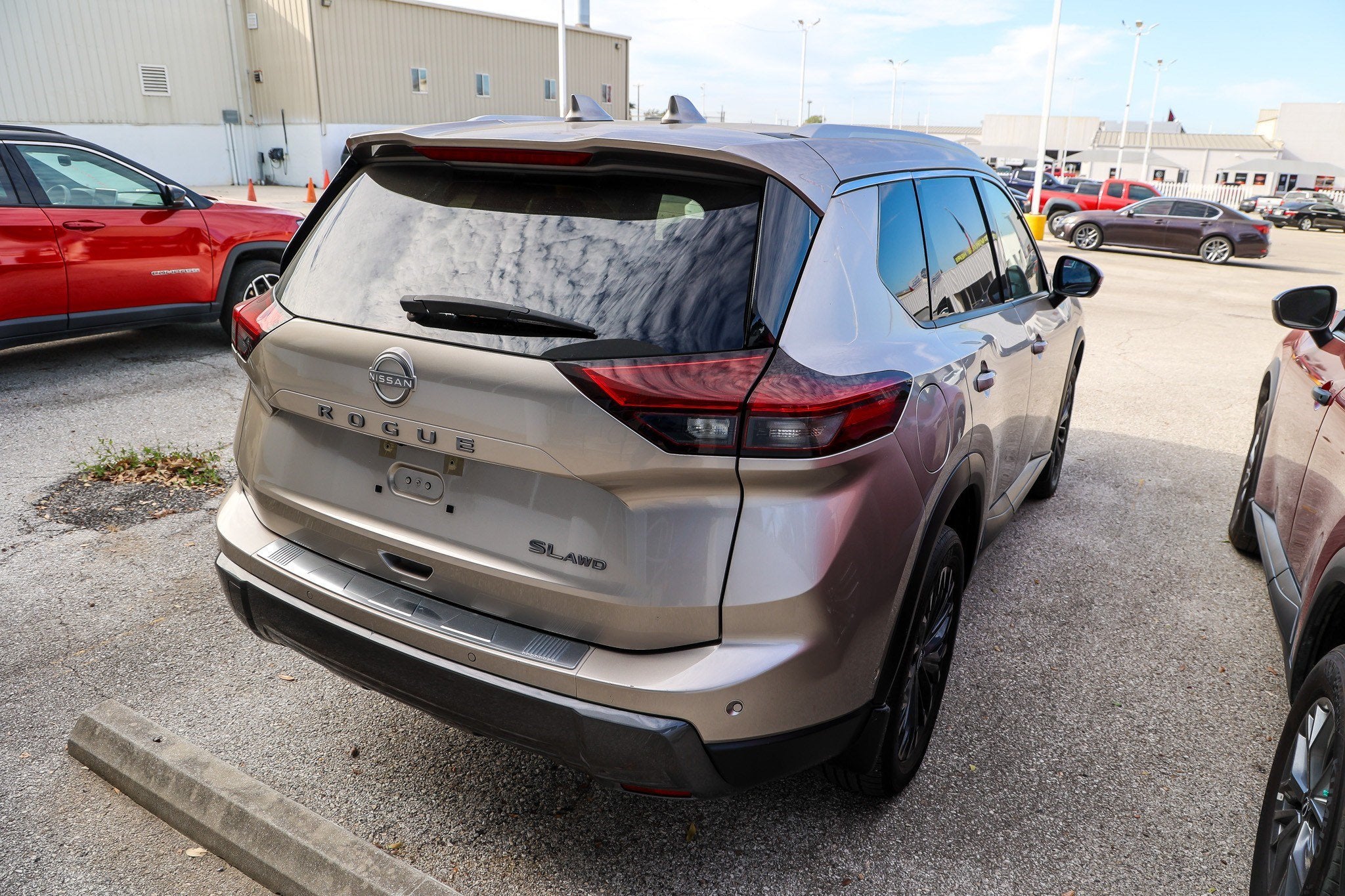 2025 Nissan Rogue SL