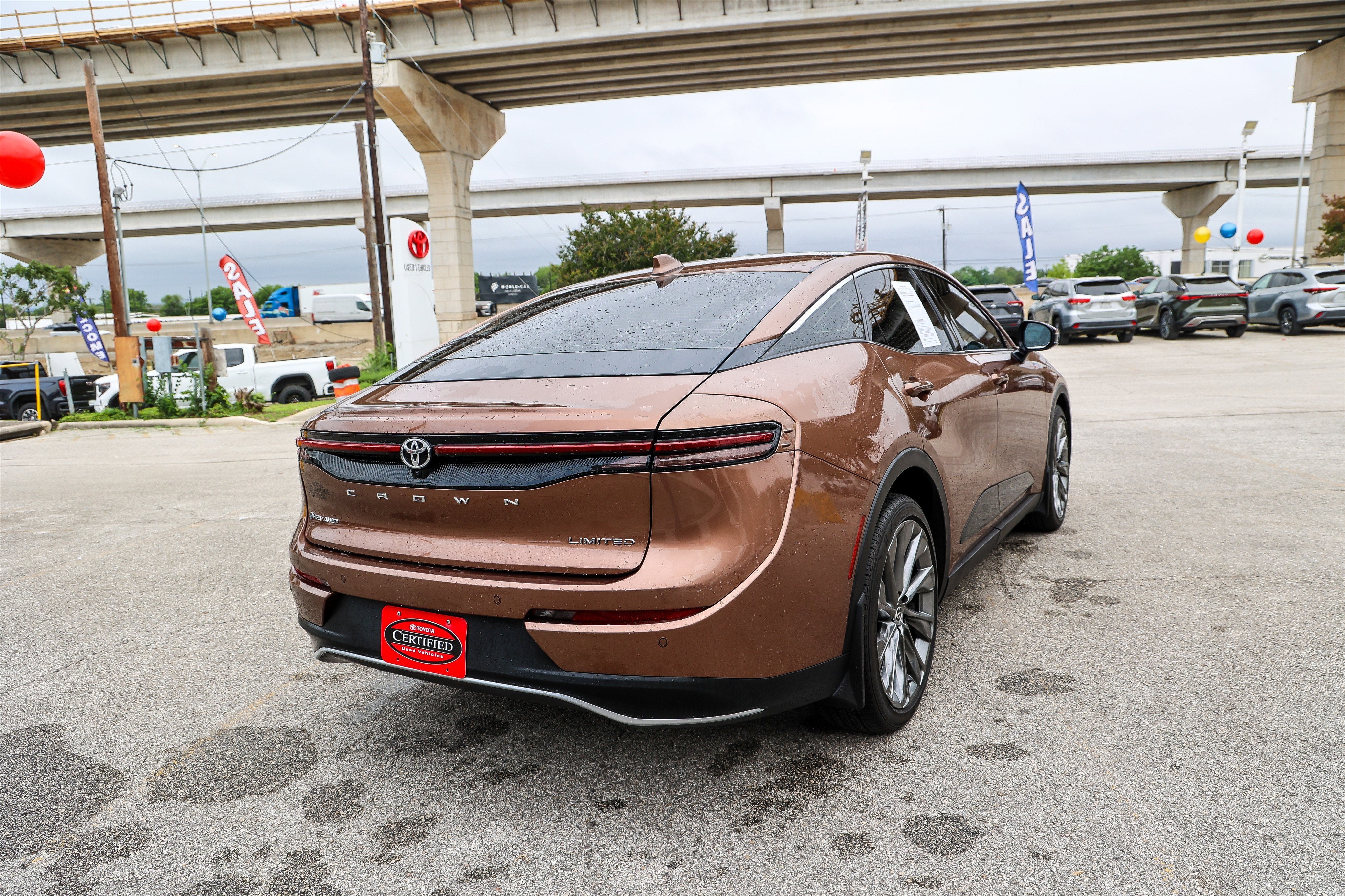 2025 Toyota CROWN Limited