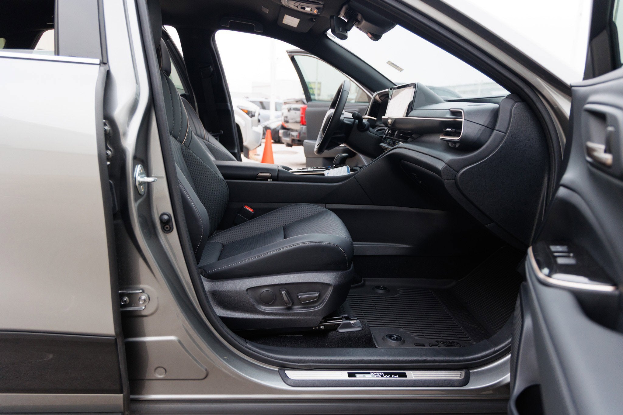 2026 Toyota CROWN XLE