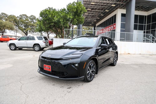 2025 Toyota CROWN SIGNIA XLE