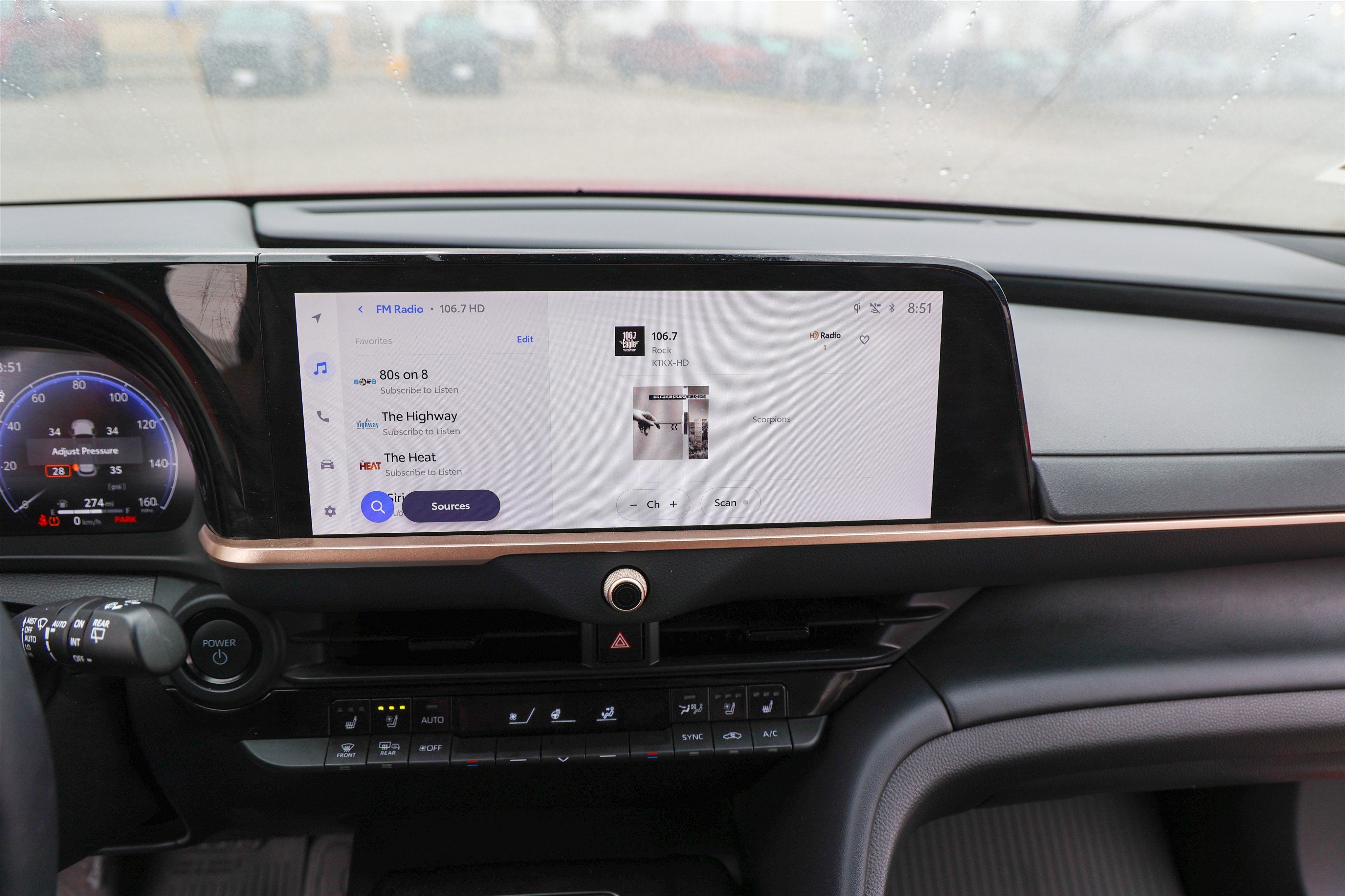 2025 Toyota CROWN SIGNIA Limited