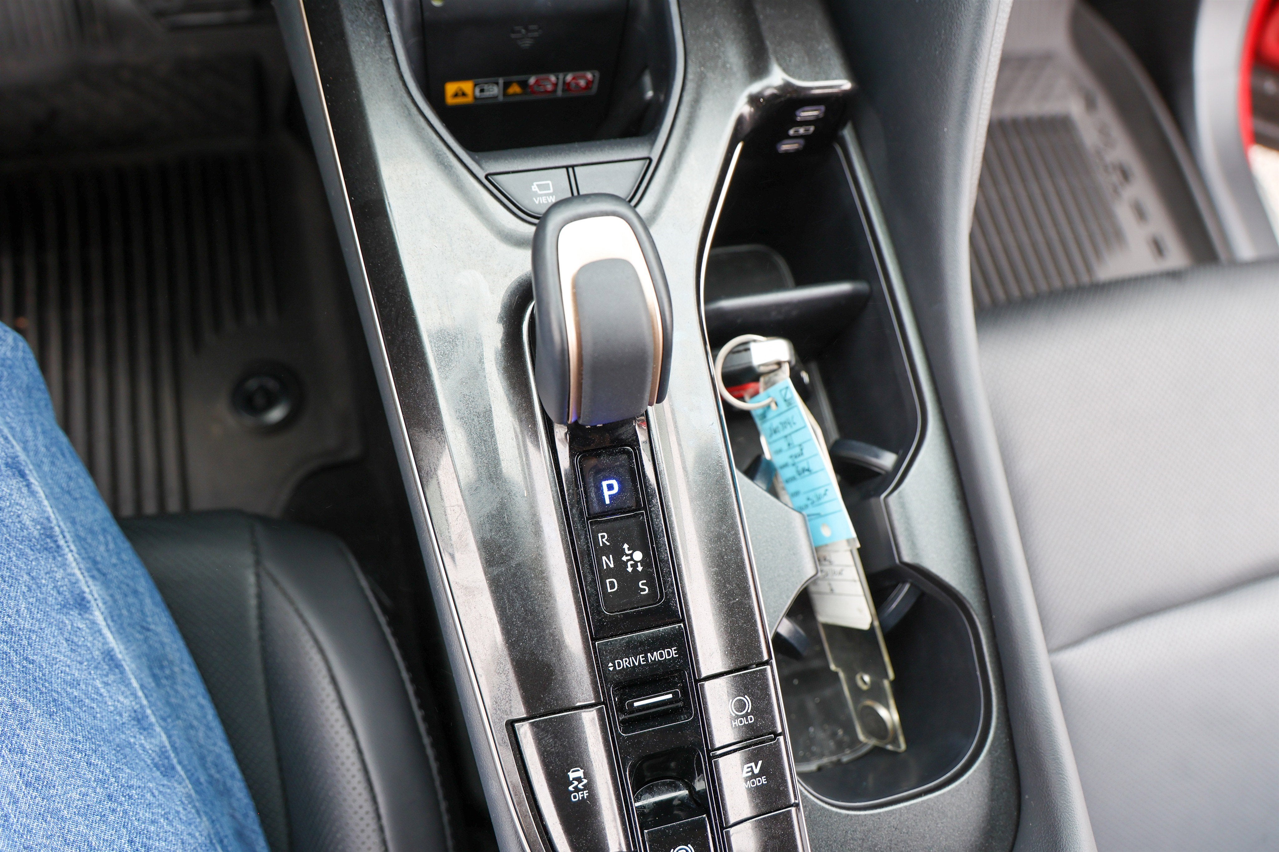 2025 Toyota CROWN SIGNIA Limited