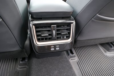 2025 Toyota CROWN SIGNIA Limited