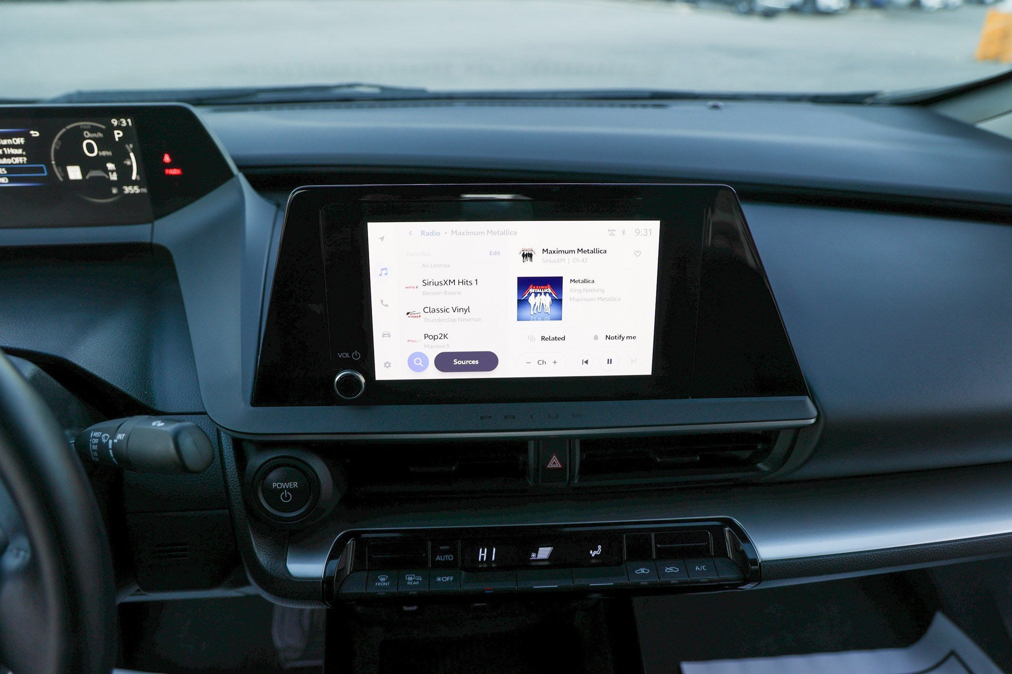 2025 Toyota PRIUS LE