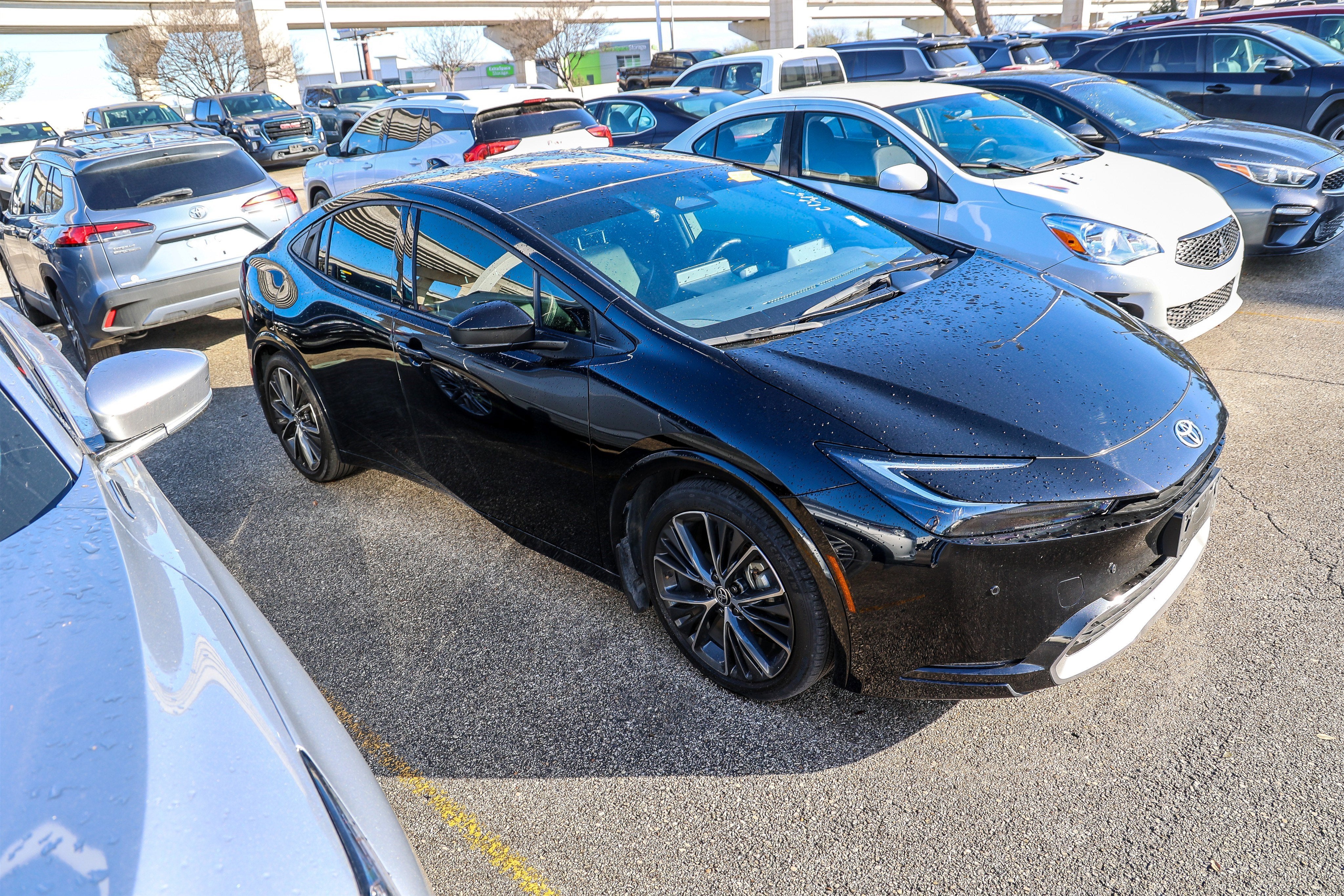 2024 Toyota PRIUS XLE