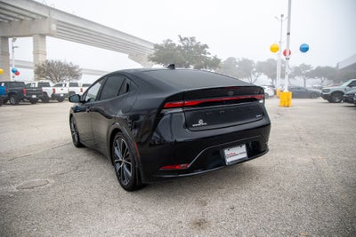 2024 Toyota PRIUS XLE