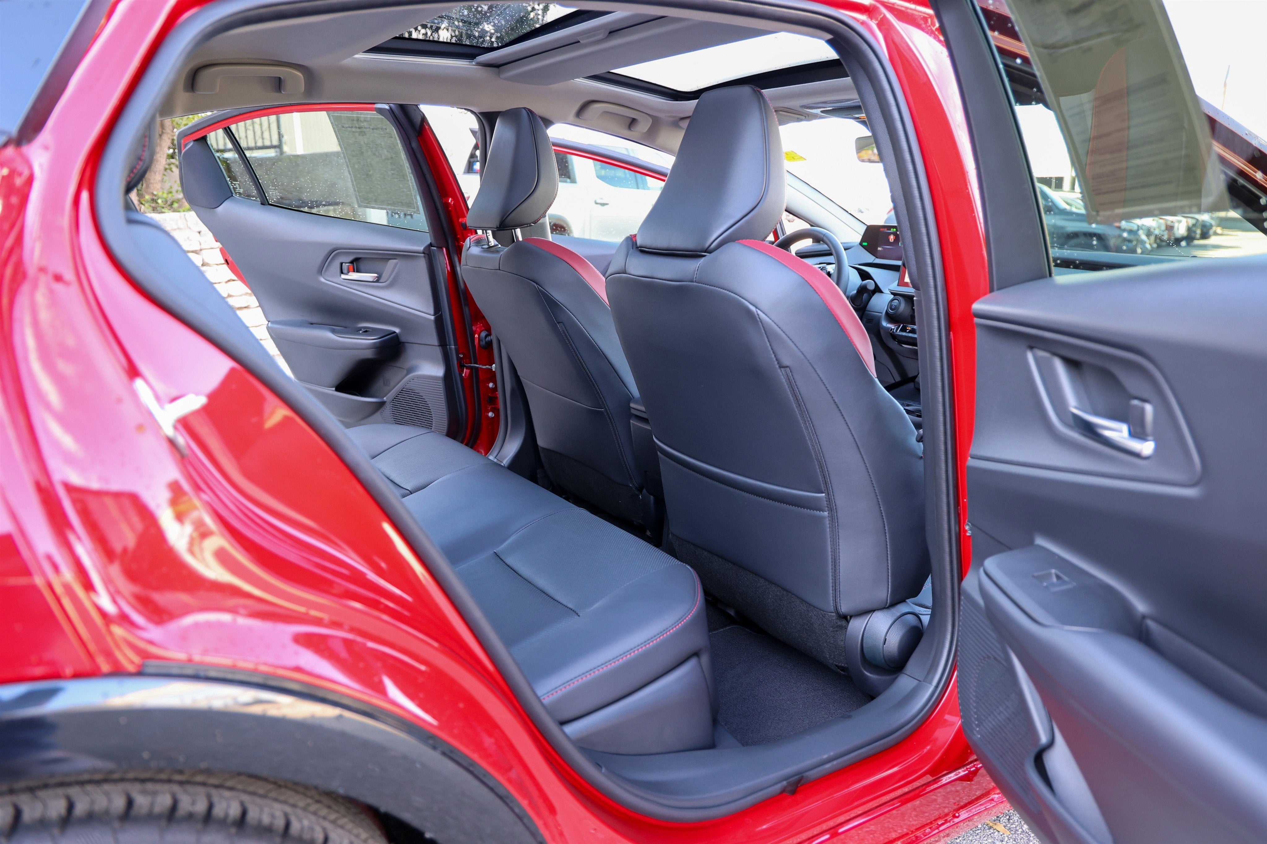 2025 Toyota Prius XSE SE