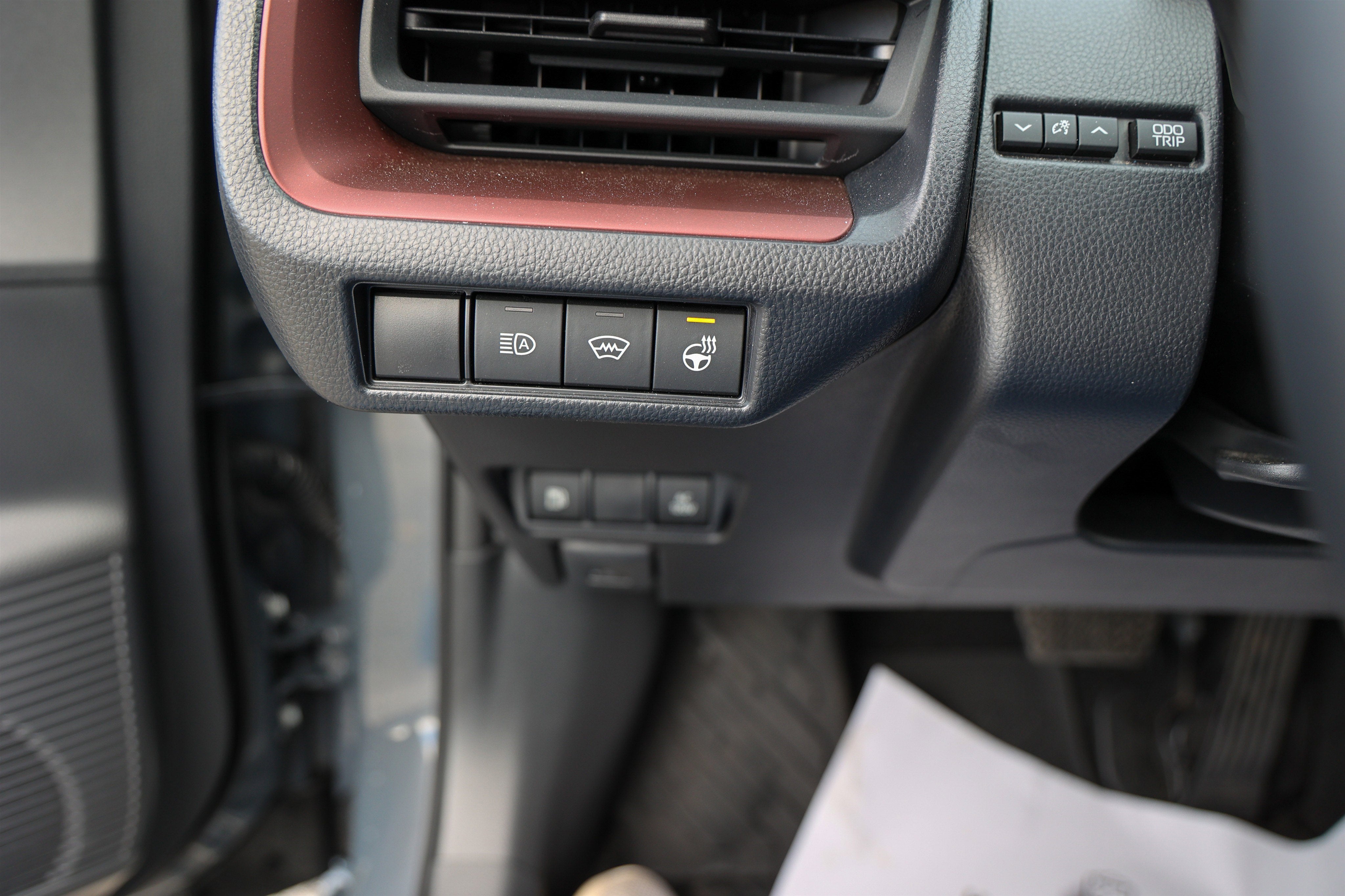 2025 Toyota Prius SE SE