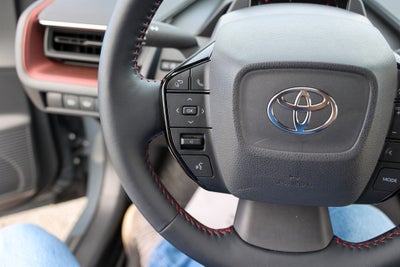 2025 Toyota Prius SE SE