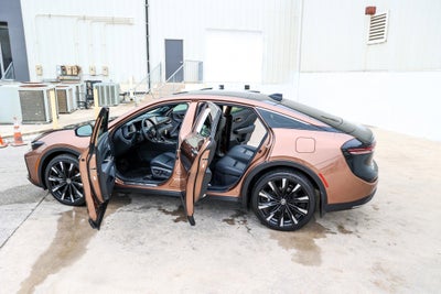 2025 Toyota CROWN Platinum