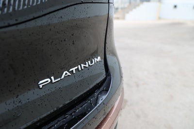 2025 Toyota CROWN Platinum