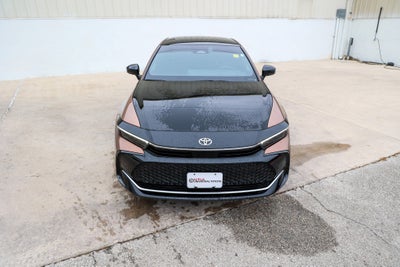 2025 Toyota CROWN Platinum