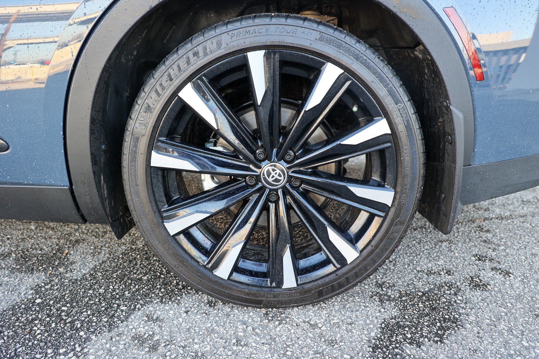 2025 Toyota CROWN Platinum