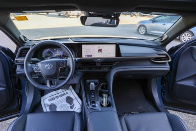 2025 Toyota CROWN Platinum