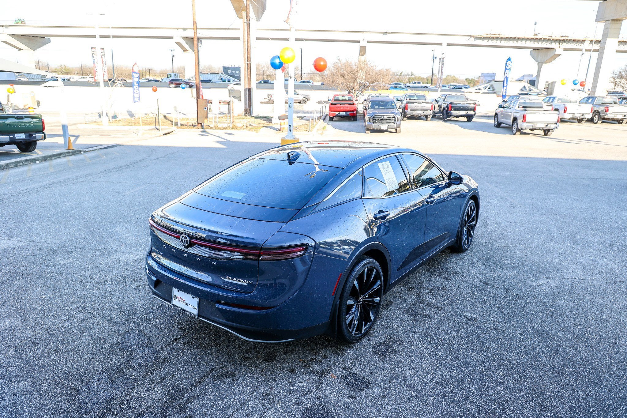 2025 Toyota CROWN Platinum