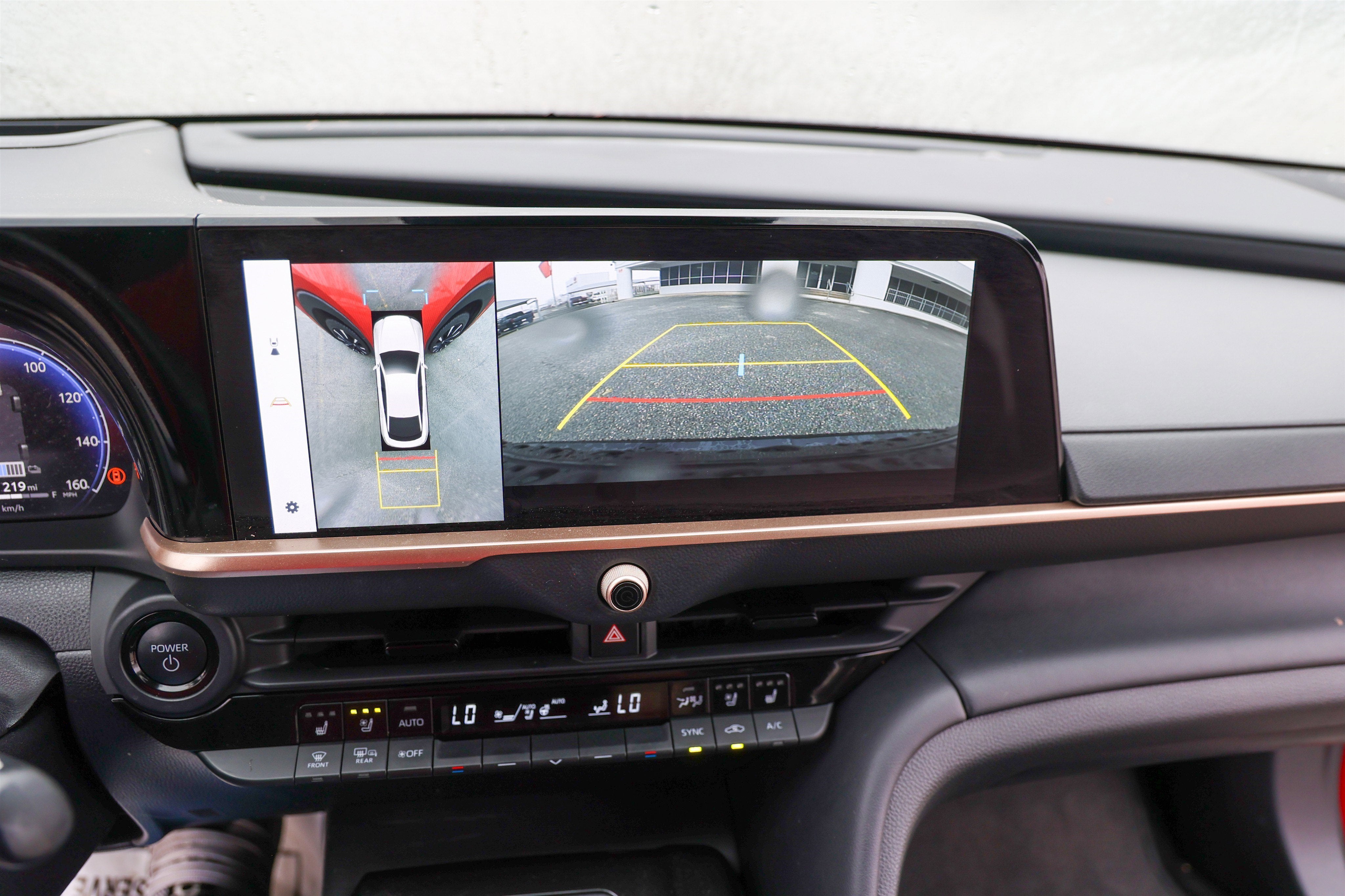 2026 Toyota CROWN Platinum