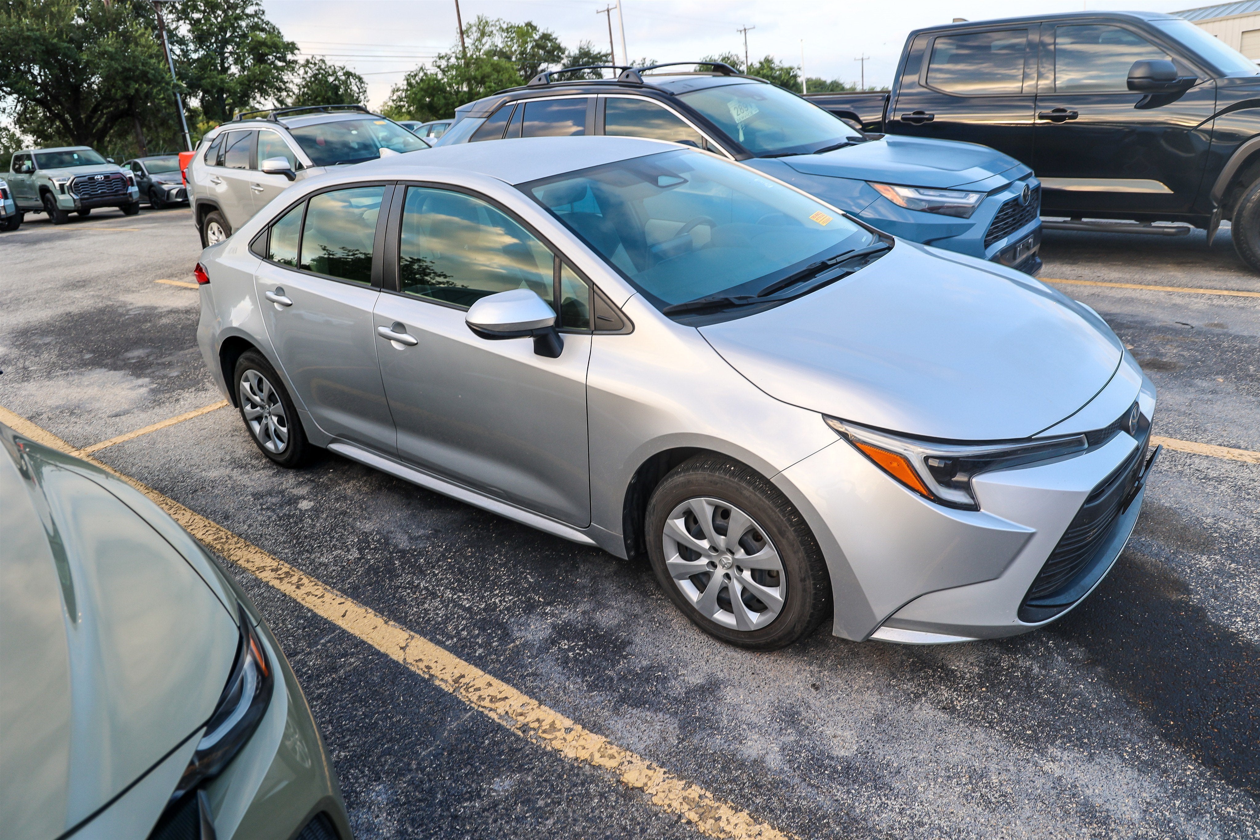 2024 Toyota Corolla Hybrid Hybrid LE