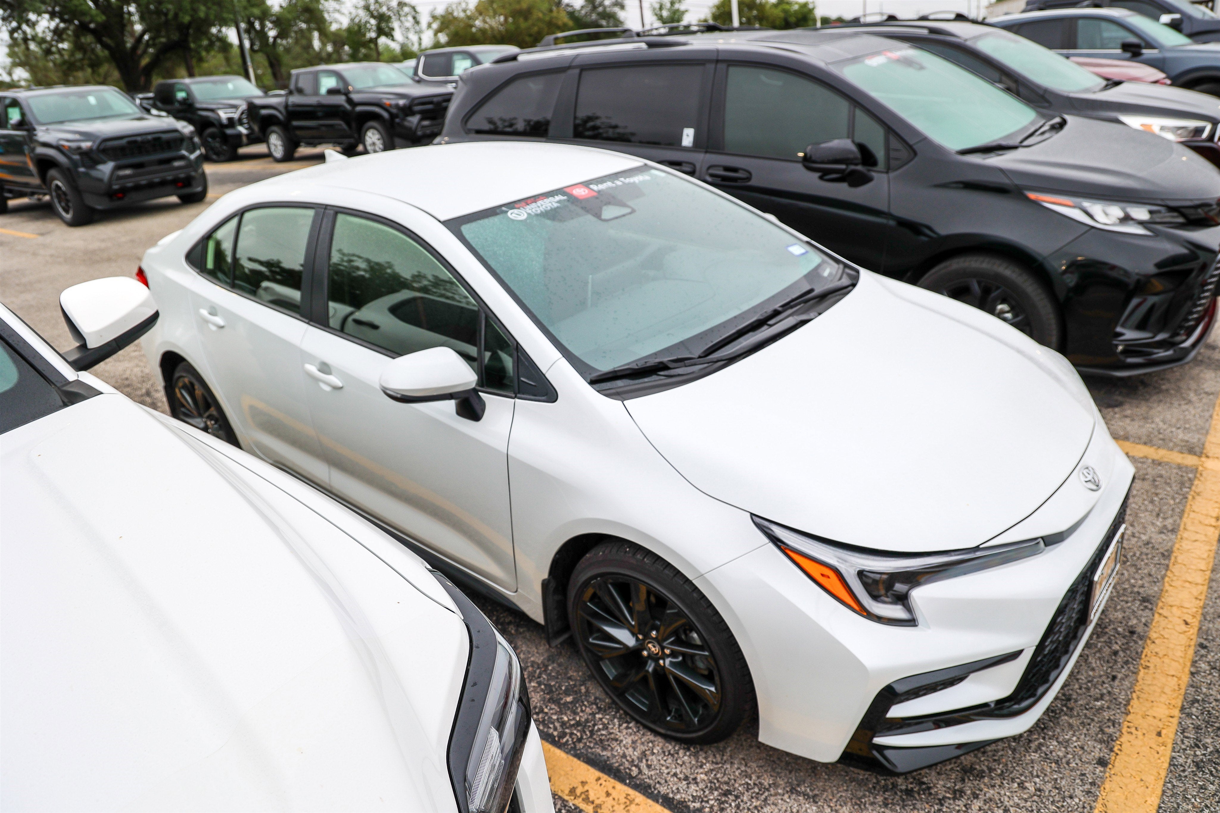 2026 Toyota Corolla Hybrid SE