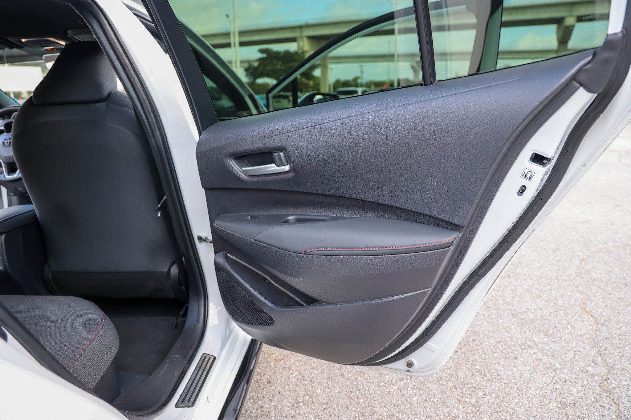 2025 Toyota Corolla Hybrid Hybrid SE