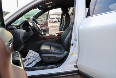 2023 Toyota Venza XLE