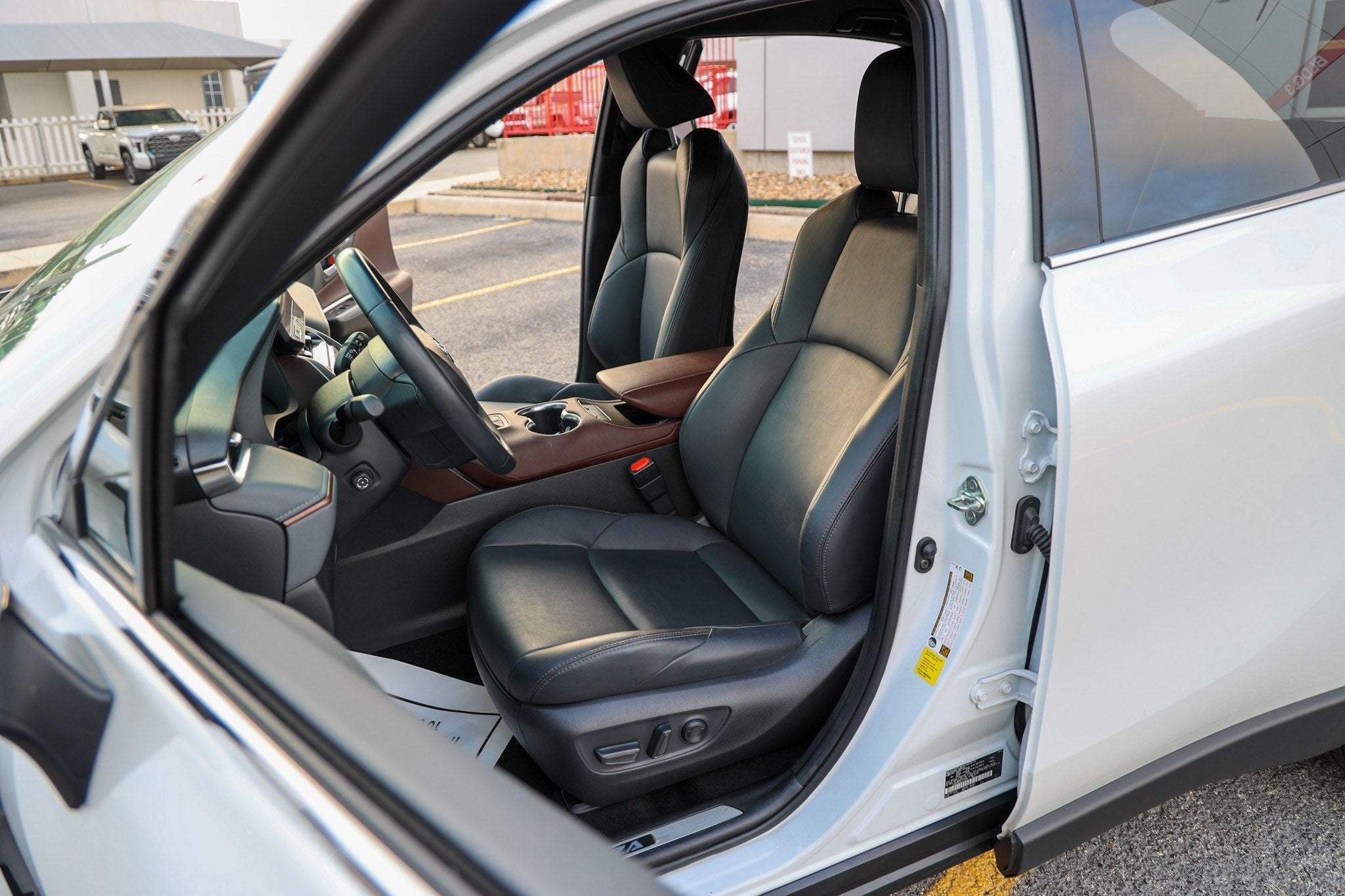 2023 Toyota Venza XLE