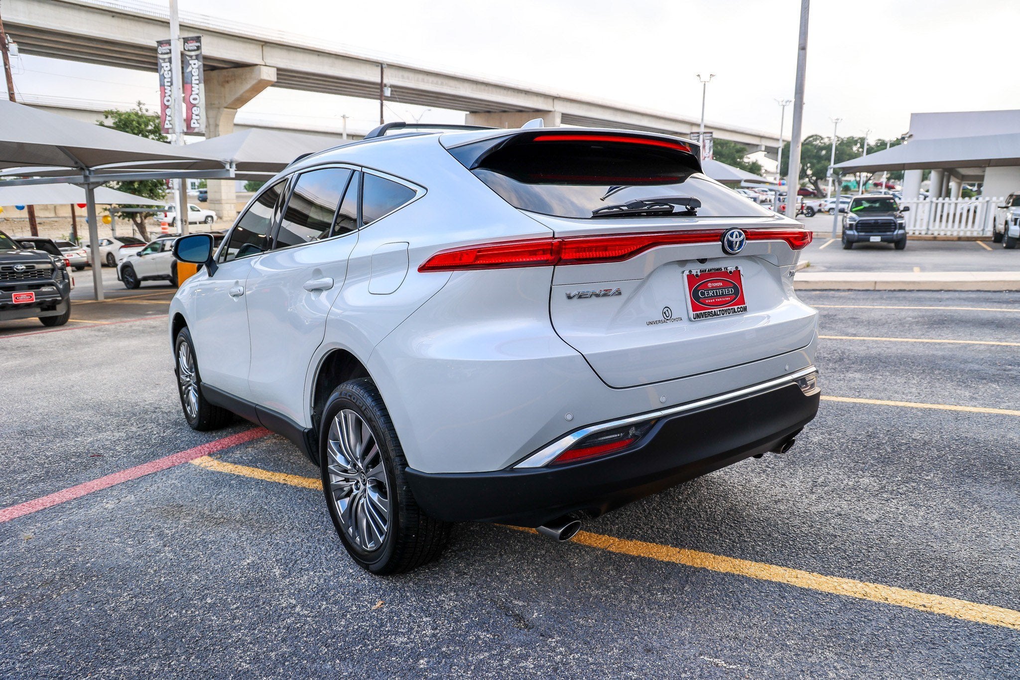 2023 Toyota Venza XLE