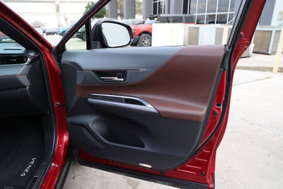 2024 Toyota Venza XLE