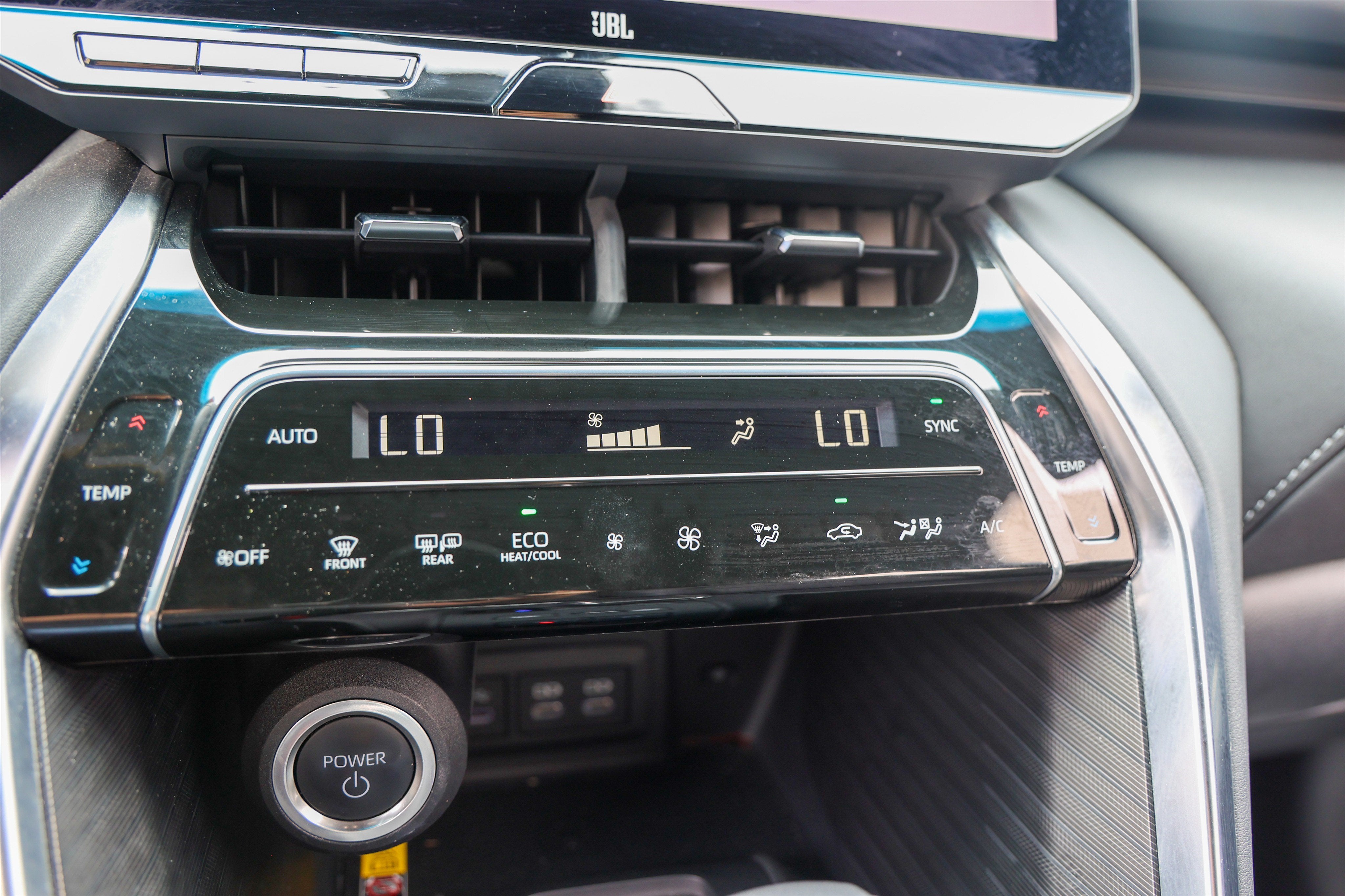 2024 Toyota Venza XLE