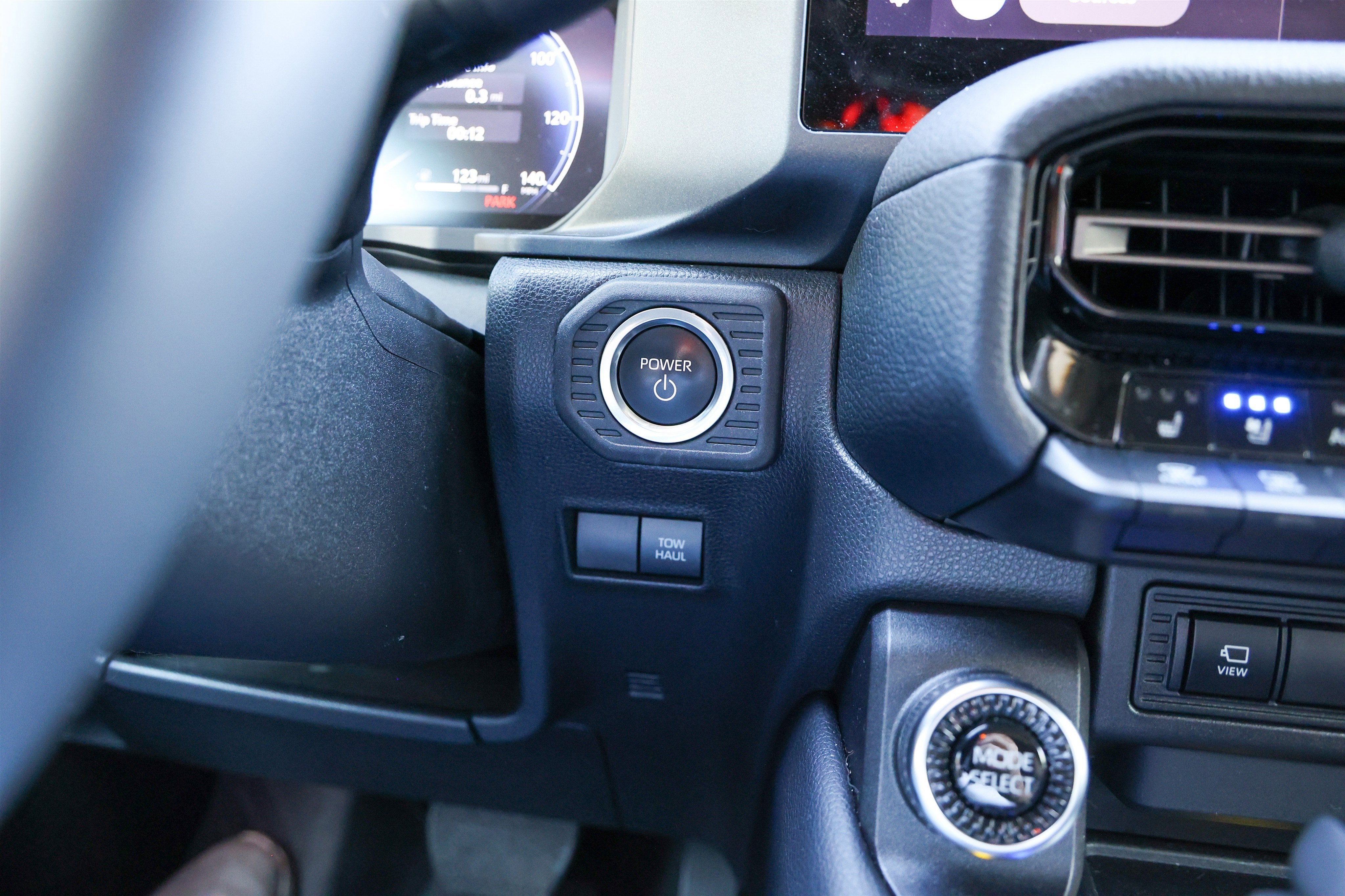 2024 Toyota LAND CRUISER 4WD (Natl)