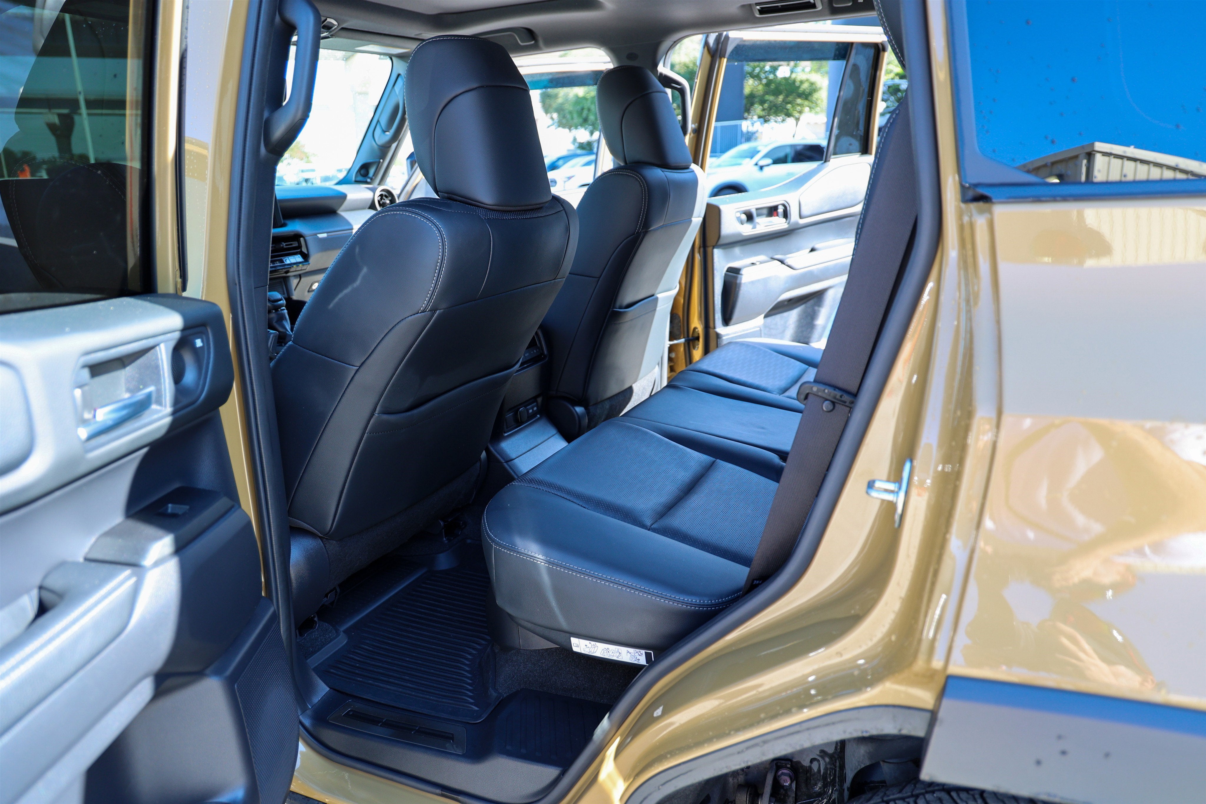 2024 Toyota LAND CRUISER 4WD (Natl)