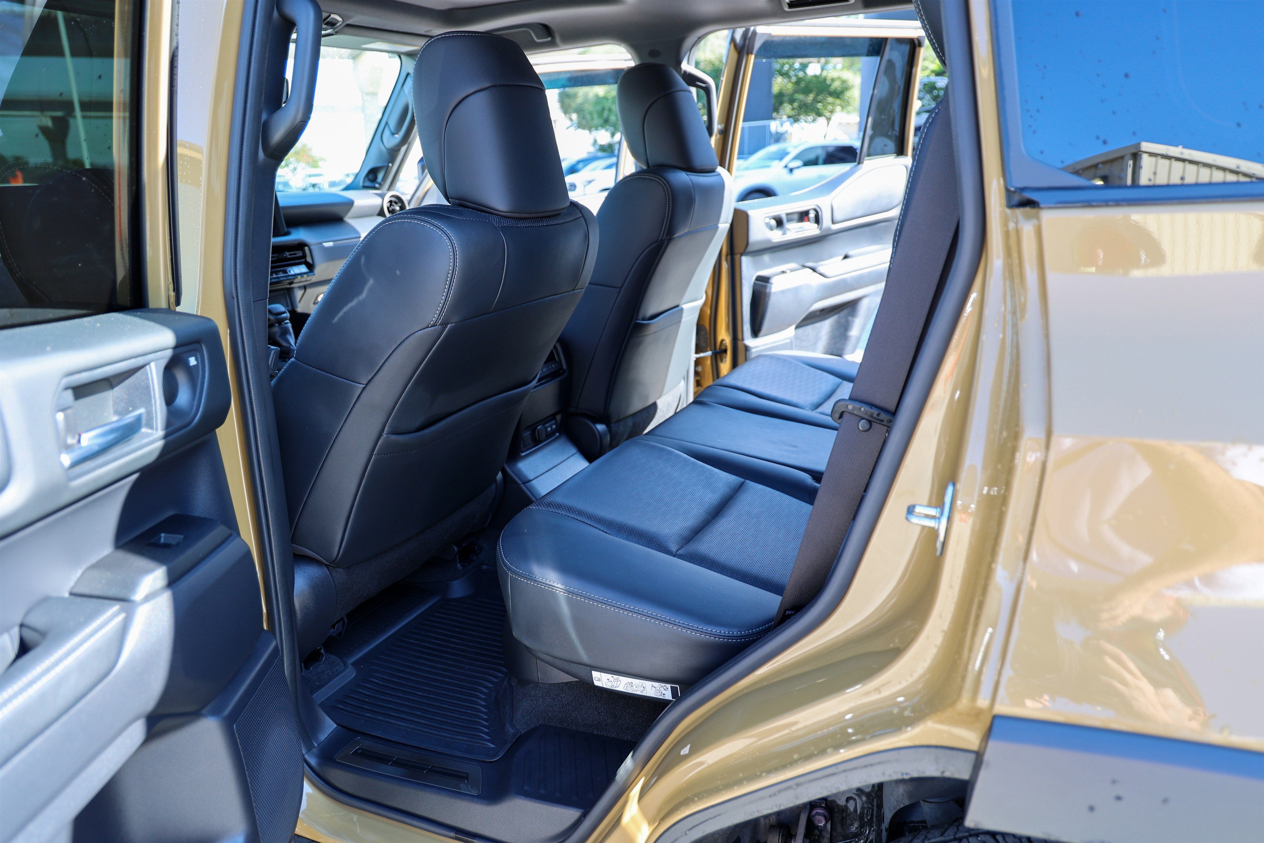 2024 Toyota LAND CRUISER 4WD (Natl)