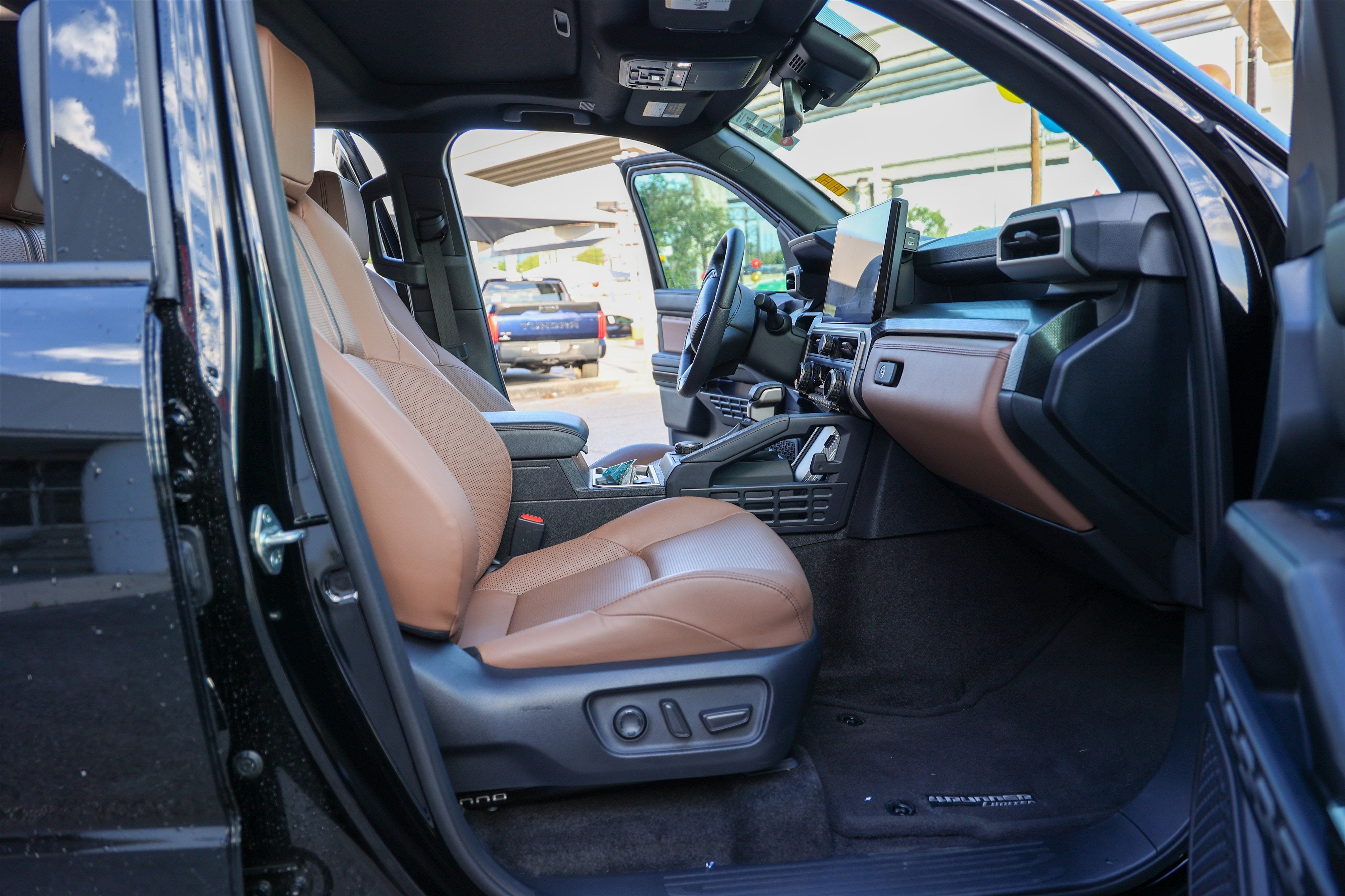 2025 Toyota 4RUNNER Limited