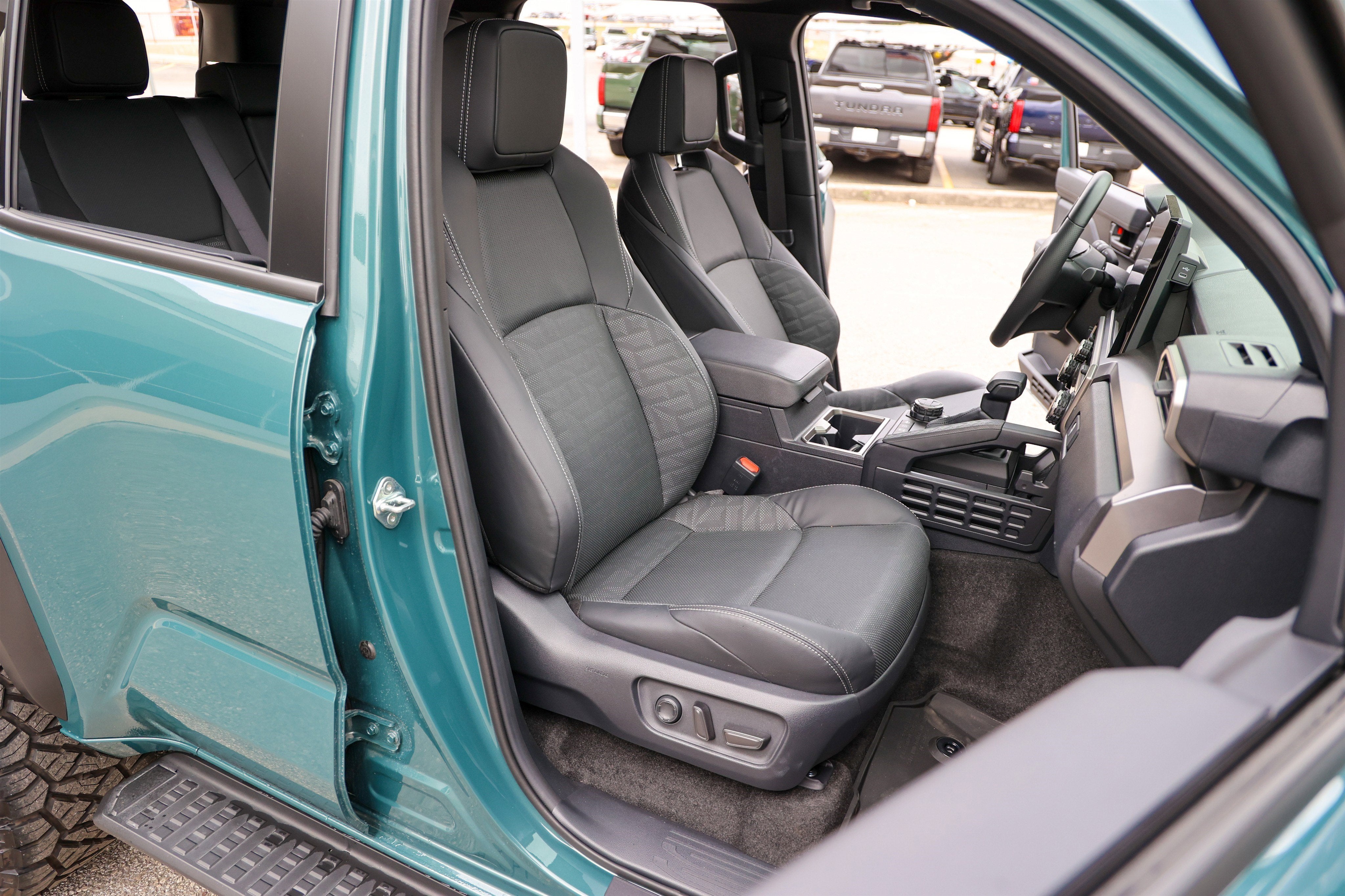 2025 Toyota 4RUNNER TRD Off Road Premium