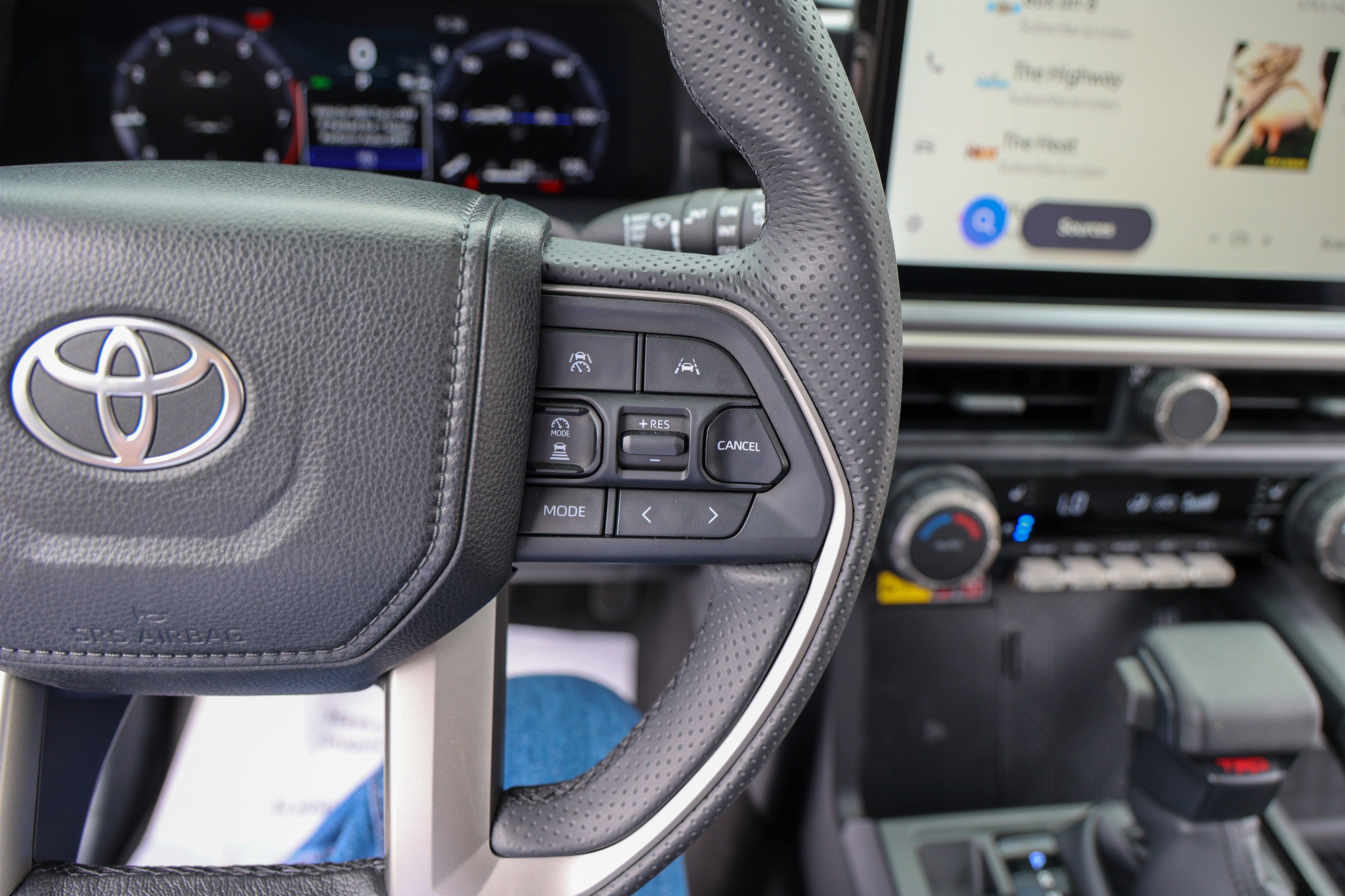 2025 Toyota 4RUNNER HYBRID Hybrid TRD Off Road