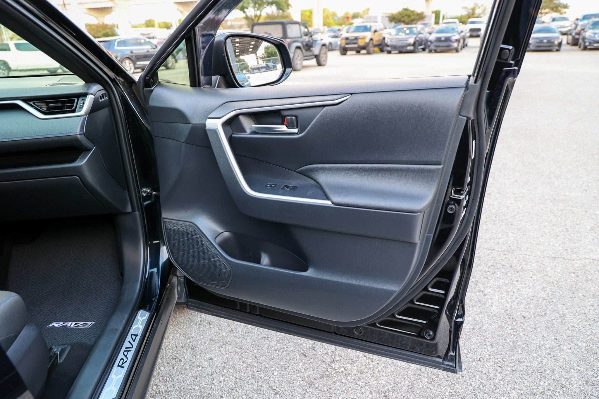 2024 Toyota RAV4 Hybrid Hybrid SE