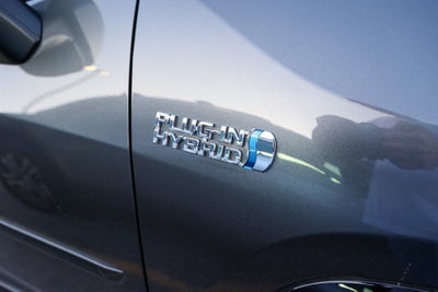 2024 Toyota RAV4 Prime SE