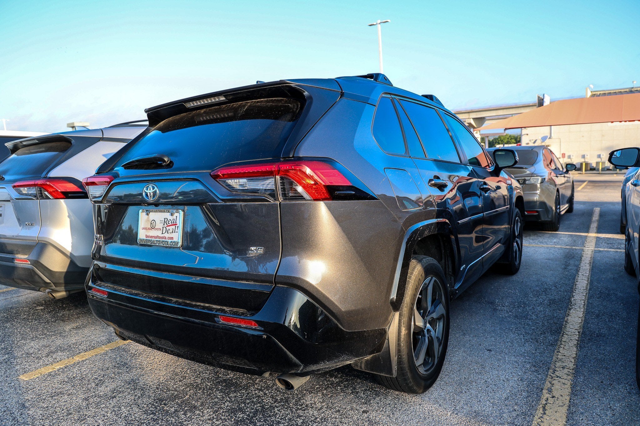 2024 Toyota RAV4 Prime SE