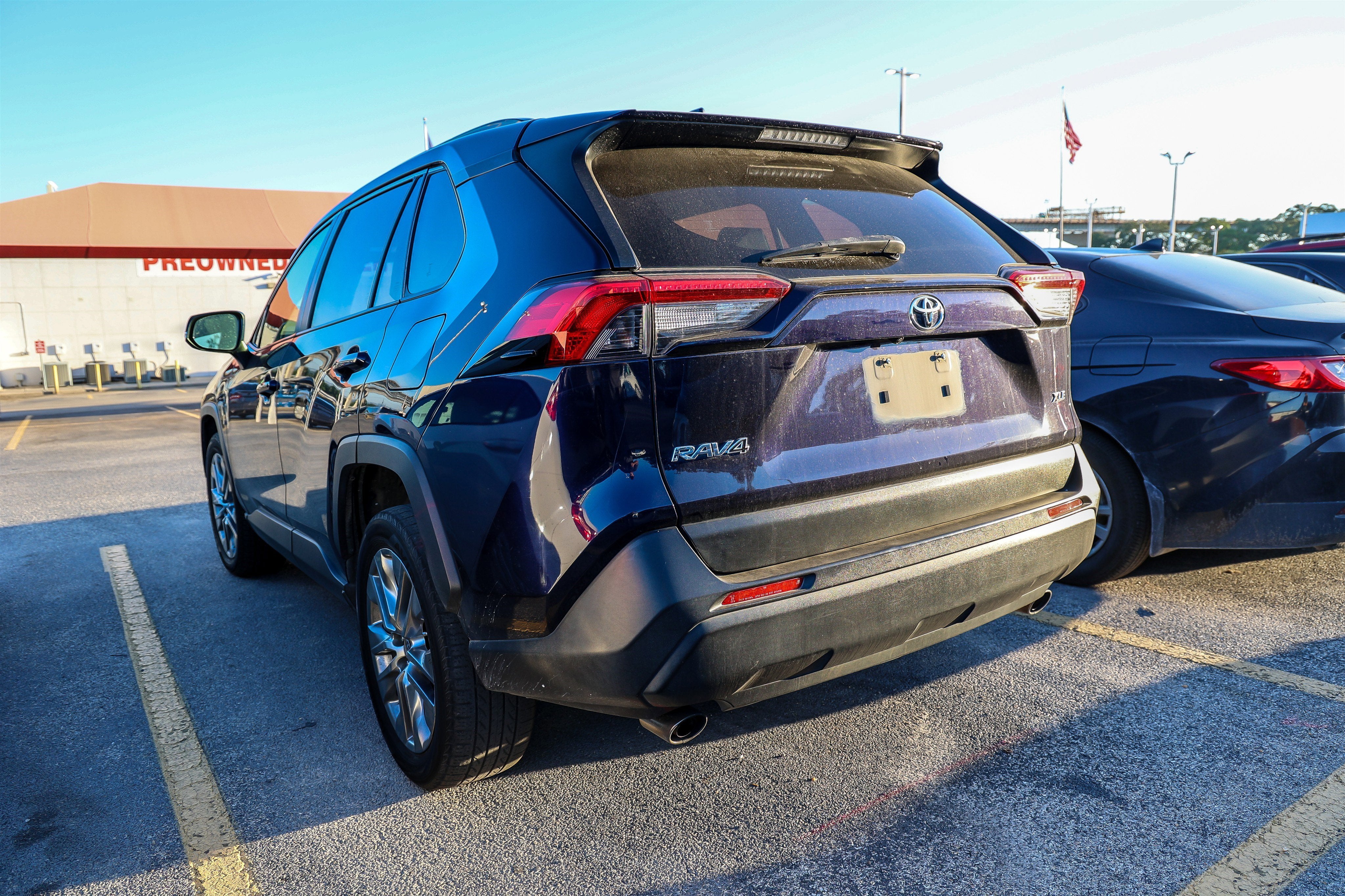 2022 Toyota RAV4 XLE Premium